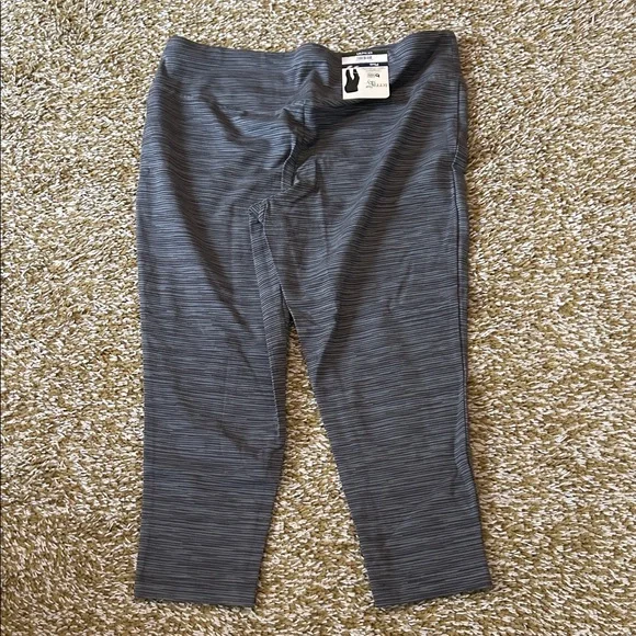 Terra & Sky Gray Striped Leggings - Picture 3 of 3